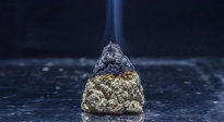 【艾草知識(shí)】灸完的艾灰千萬別扔，它還有這些神奇功效！